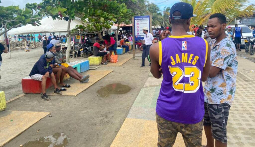 Un centenar de venezolanos están atrapados en Necoclí, Antioquia