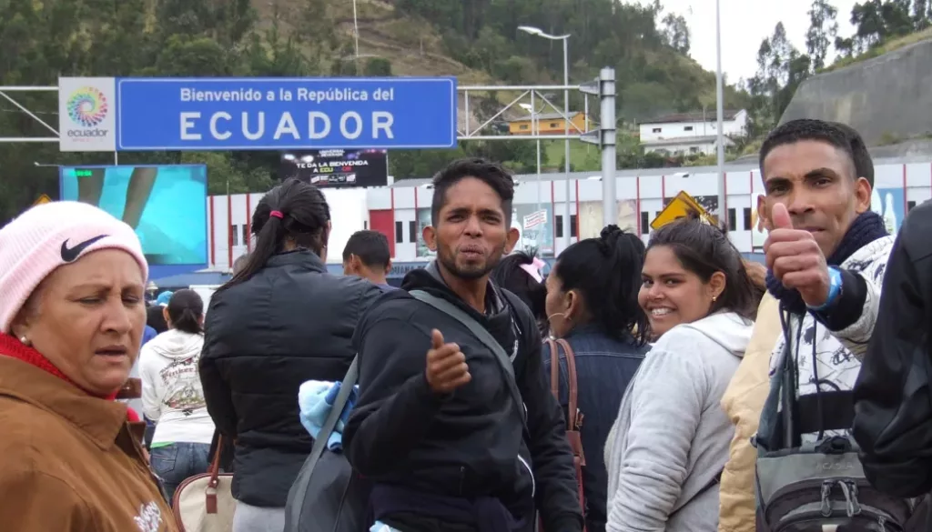 Cerca de 10.000 venezolanos tratarán de cruzar a Ecuador antes de nueva visa