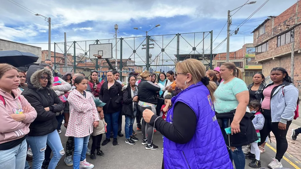 Más de 50 mil venezolanos en Colombia podrán votar en las primarias opositoras