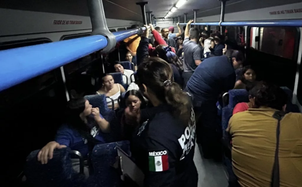 Migrantes Venezolanos Salvados de Traficantes en Ecatepec