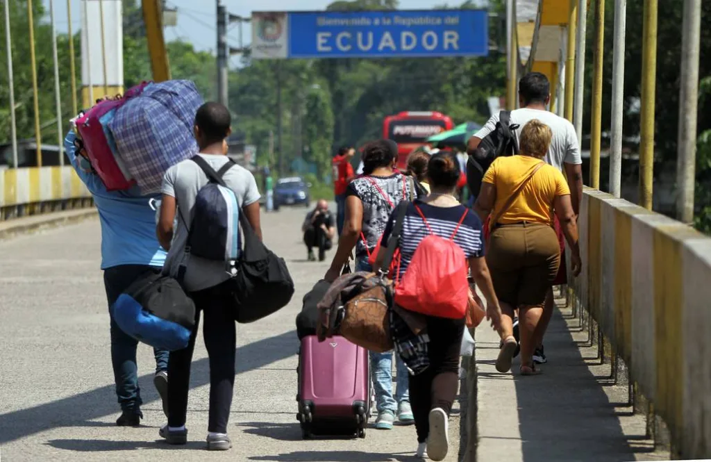 Migrantes venezolanos en Ecuador buscan trasladarse a un tercer país. Migrantes venezolanos en Ecuador buscan trasladarse a un tercer país.