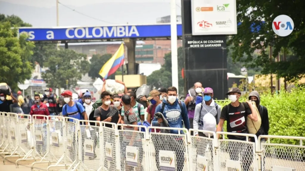 Después de una década, Colombia experimenta por primera vez una reducción en la llegada de ciudadanos venezolanos al país. ¿Cuál podría ser la causa de este fenómeno? Después de una década, Colombia experimenta por primera vez una reducción en la llegada de ciudadanos venezolanos al país. ¿Cuál podría ser la causa de este fenómeno?